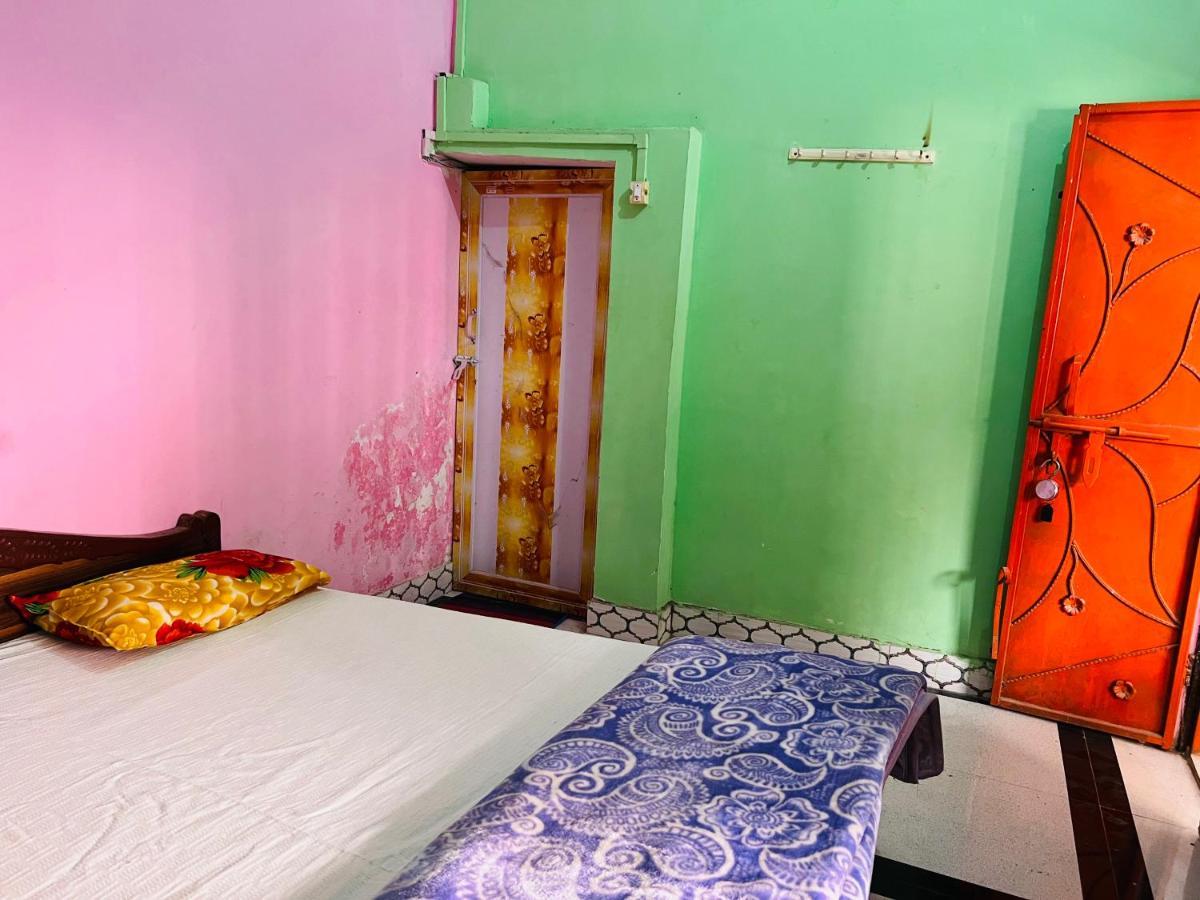 Готель Shreenathji Haveli Naimisharanya Екстер'єр фото